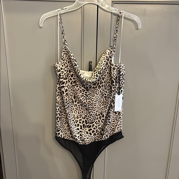 Leopard Print Bodysuit - Picture 1 of 5